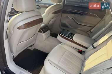 Седан Audi A8 2019 в 