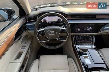 Седан Audi A8 2019 в 