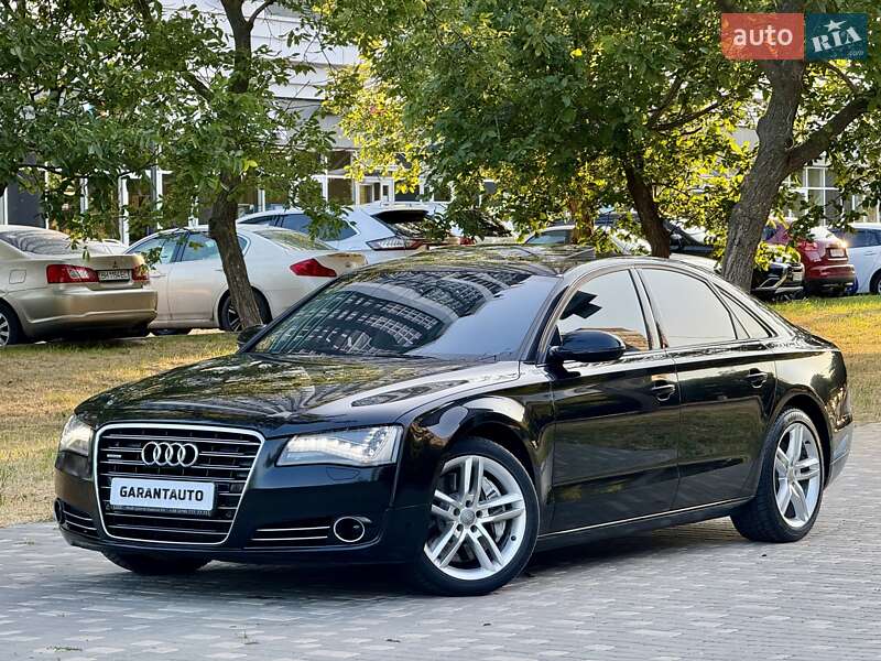 Седан Audi A8 2010 в Одесі