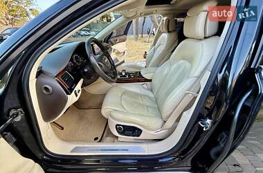 Седан Audi A8 2010 в 