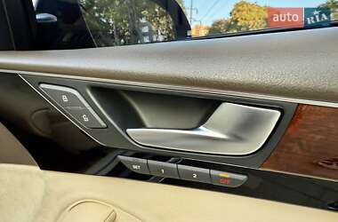 Седан Audi A8 2010 в 