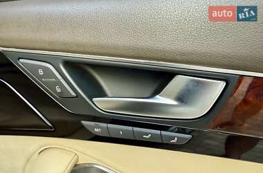 Седан Audi A8 2010 в 