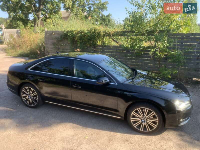 Седан Audi A8 2015 в Бердичеве