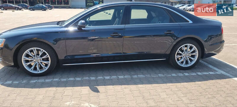 Седан Audi A8 2014 в 