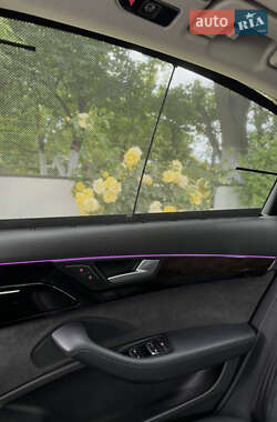 Седан Audi A8 2014 в 