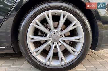 Седан Audi A8 2011 в 
