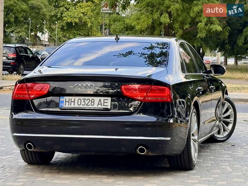 Седан Audi A8 2011 в Одессе