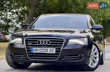 Седан Audi A8 2011 в Одесі
