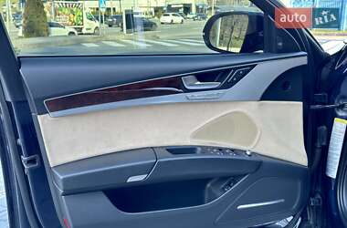 Седан Audi A8 2012 в 