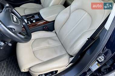 Седан Audi A8 2012 в 