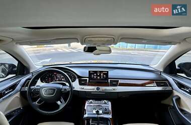 Седан Audi A8 2012 в 