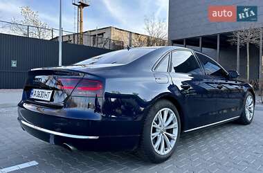 Седан Audi A8 2012 в 