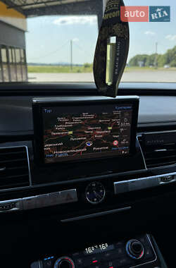 Седан Audi A8 2011 в 
