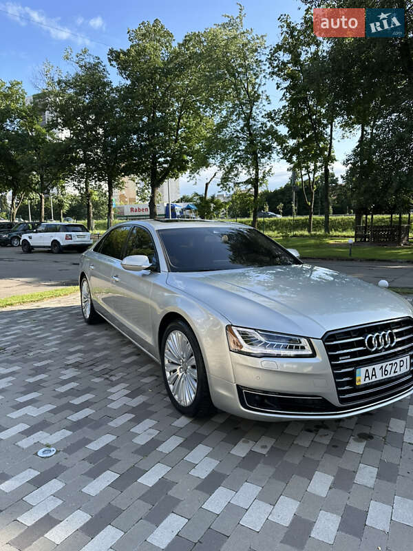 Седан Audi A8 2014 в Киеве