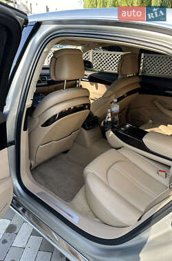 Седан Audi A8 2014 в 