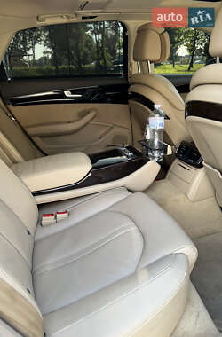 Седан Audi A8 2014 в 
