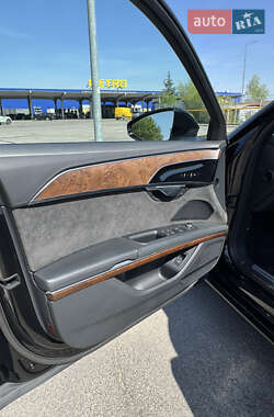 Седан Audi A8 2021 в 