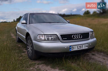 Седан Audi A8 1995 в Хороле