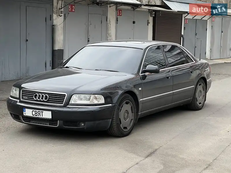 Audi A8 2001