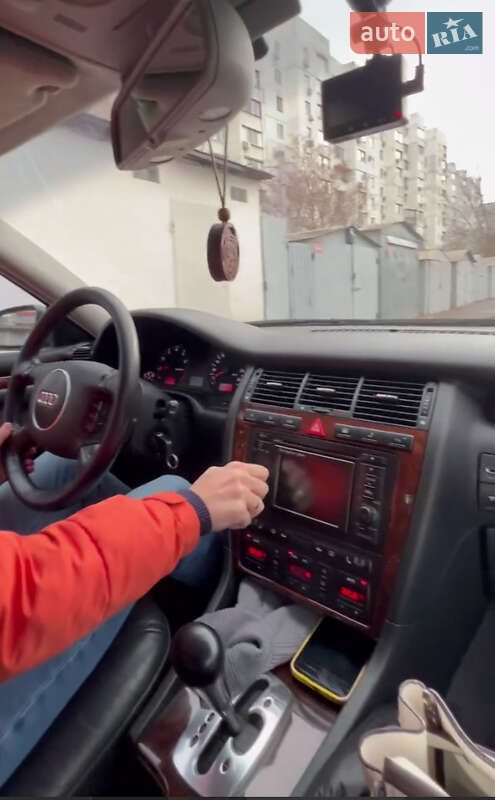 Седан Audi A8 2001 в Одесі