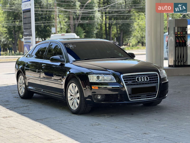 Седан Audi A8 2005 в Днепре