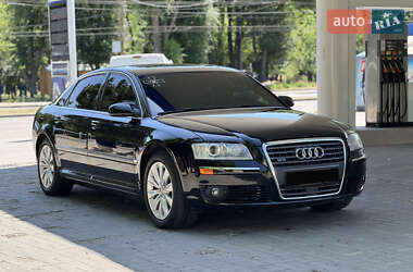 Седан Audi A8 2005 в 