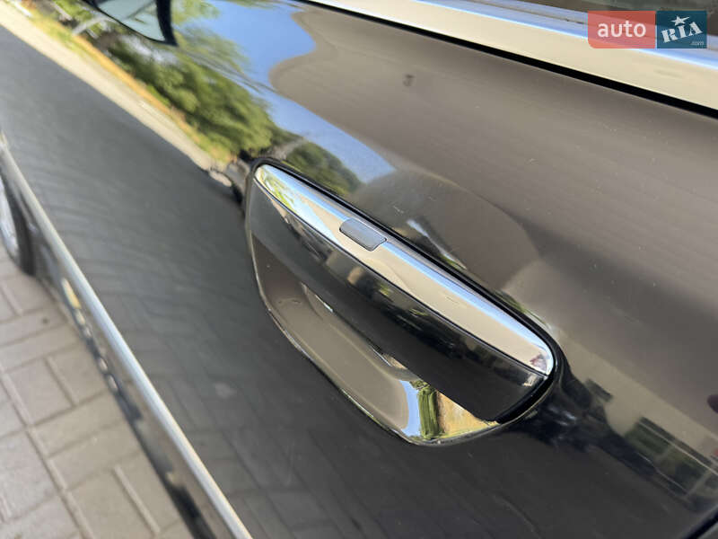 Седан Audi A8 2005 в Днепре