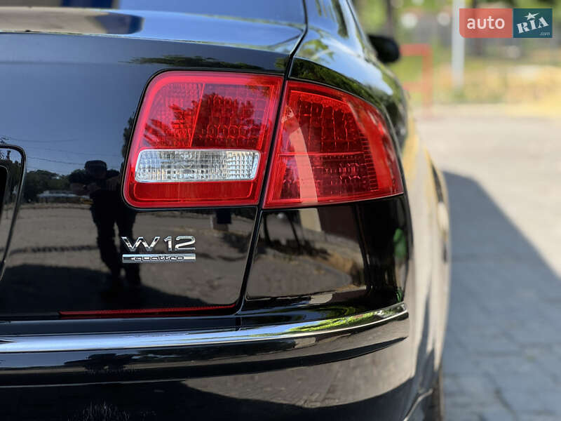 Седан Audi A8 2005 в Днепре