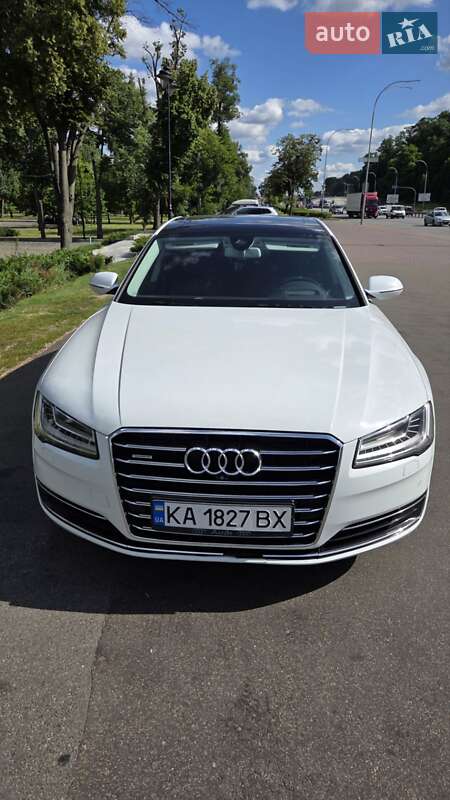 Седан Audi A8 2014 в 