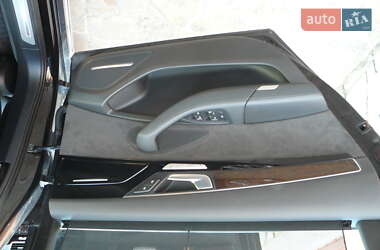 Седан Audi A8 2013 в 