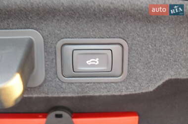 Седан Audi A8 2013 в 