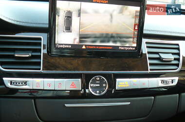 Седан Audi A8 2013 в 