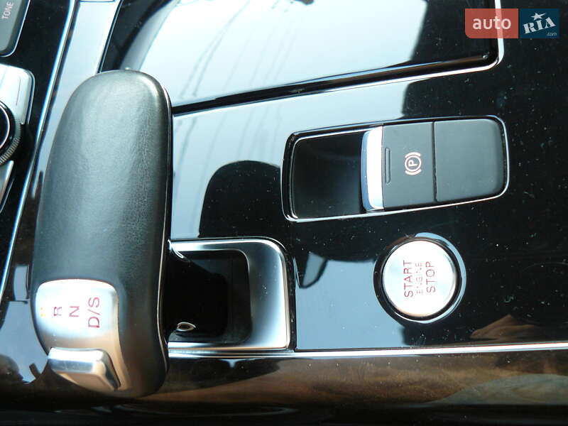 Седан Audi A8 2013 в Ивано-Франковске