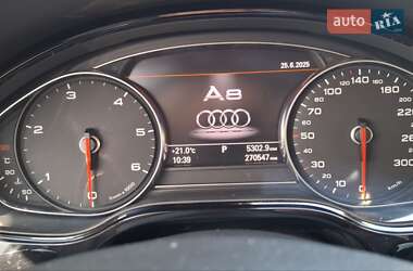 Седан Audi A8 2017 в 
