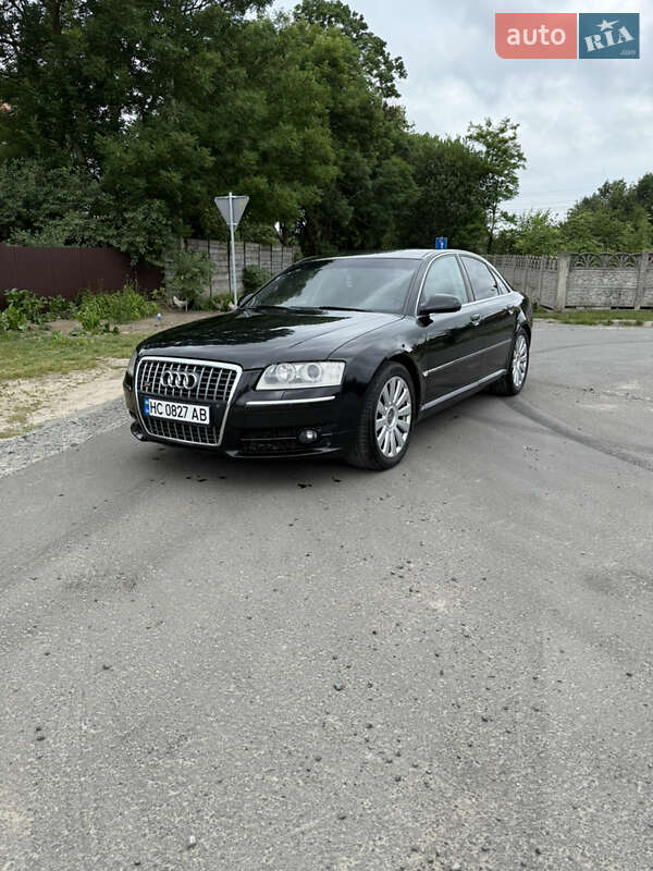 Седан Audi A8 2005 в 