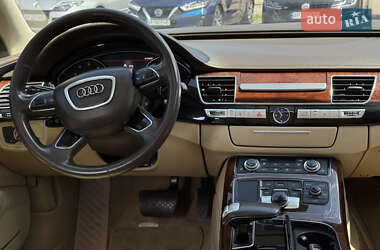 Седан Audi A8 2013 в 