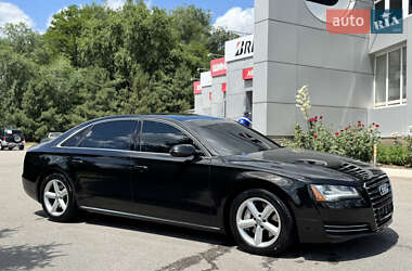 Седан Audi A8 2013 в 