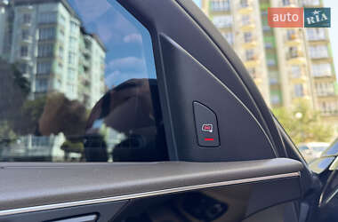 Седан Audi A8 2013 в 