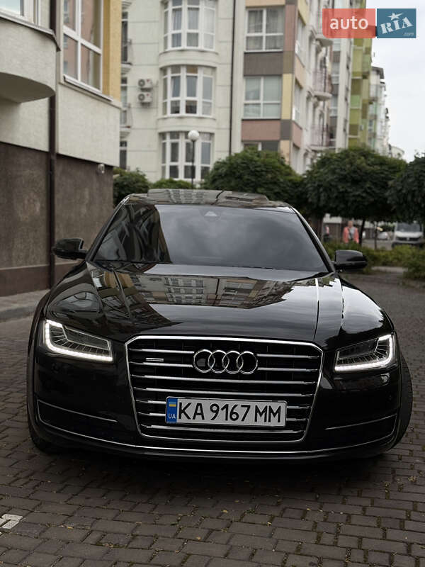 Седан Audi A8 2017 в Івано-Франківську