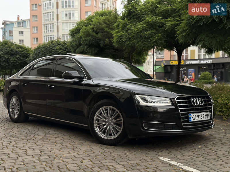 Седан Audi A8 2017 в Івано-Франківську