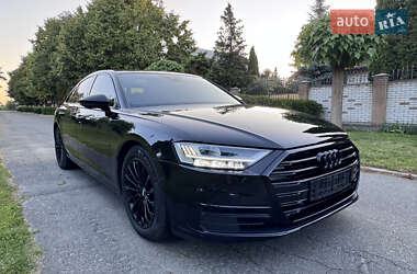 Седан Audi A8 2019 в 