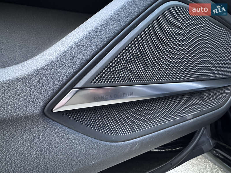 Седан Audi A8 2019 в Києві
