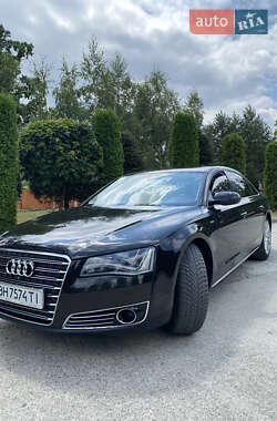 Седан Audi A8 2012 в 