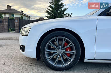 Седан Audi A8 2011 в 