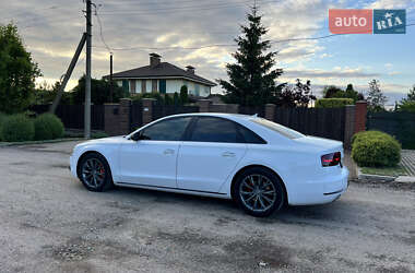 Седан Audi A8 2011 в 