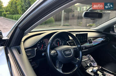 Седан Audi A8 2011 в 