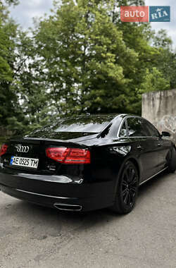 Седан Audi A8 2013 в 