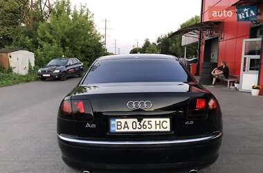 Седан Audi A8 2003 в 