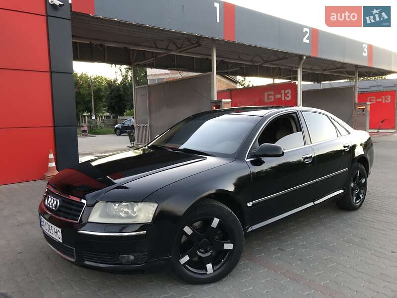 Седан Audi A8 2003 в 