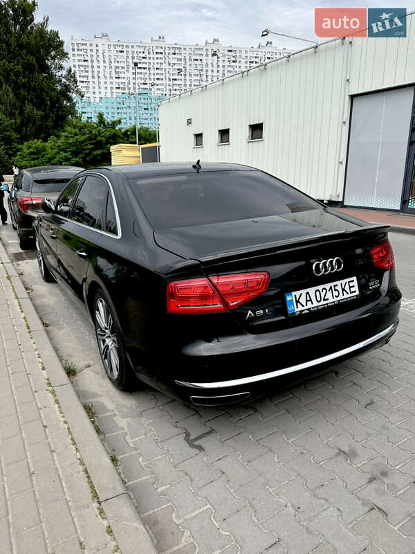 Седан Audi A8 2013 в Киеве